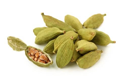 Frøkapsler og krydderi af Kardemomme (Elettaria cardamomum)