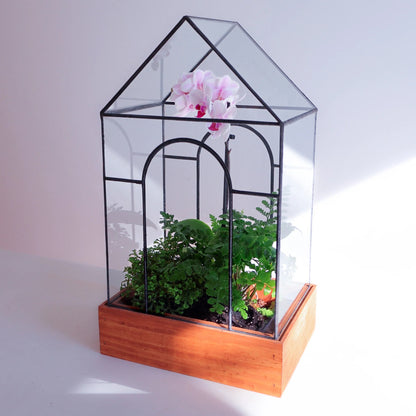 Smukt terrarium i elegant stil